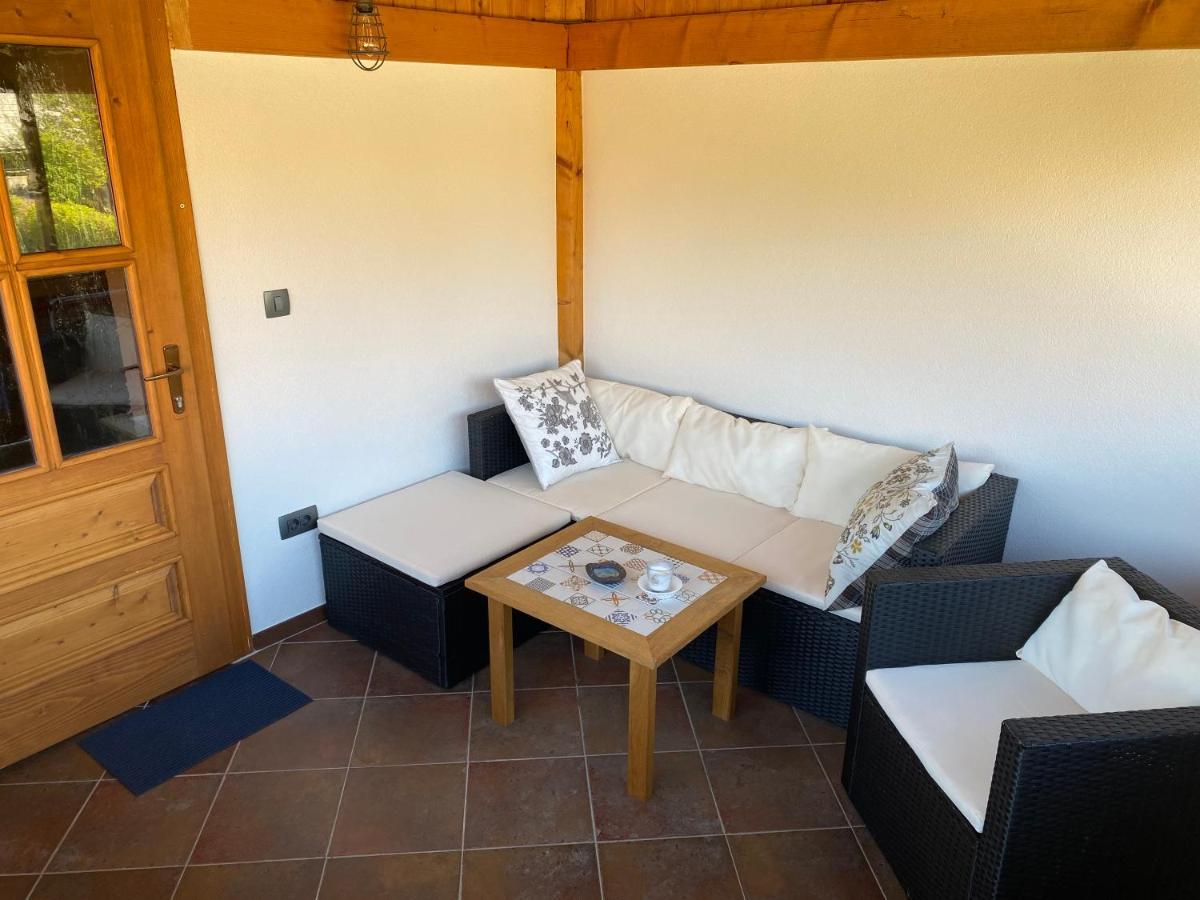 Apartma Obrh Smarjeske Toplice Exterior foto