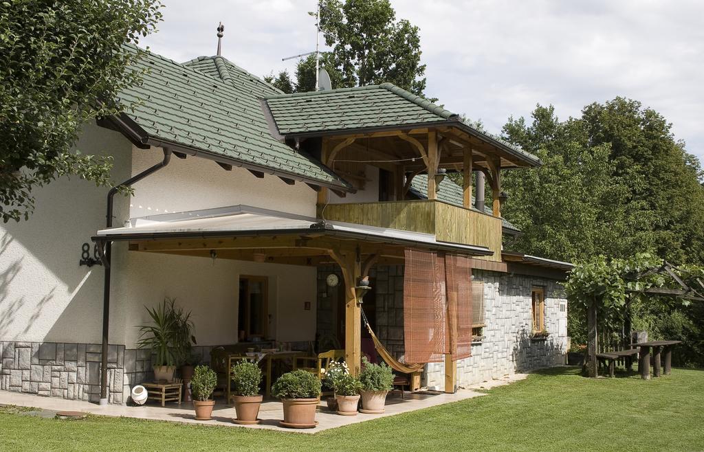 Apartma Obrh Smarjeske Toplice Exterior foto